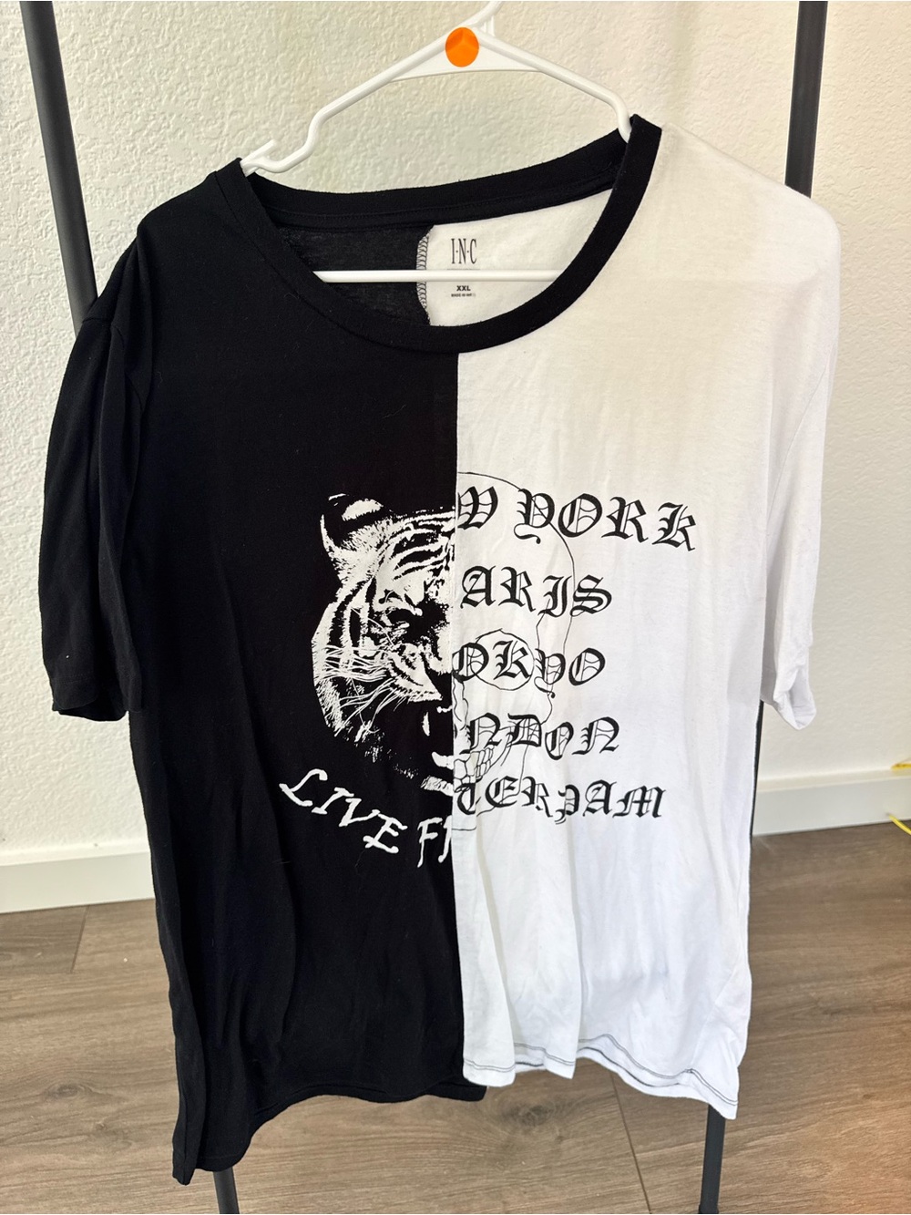 INC International Concepts Black & White Split Tiger Graphic Tee